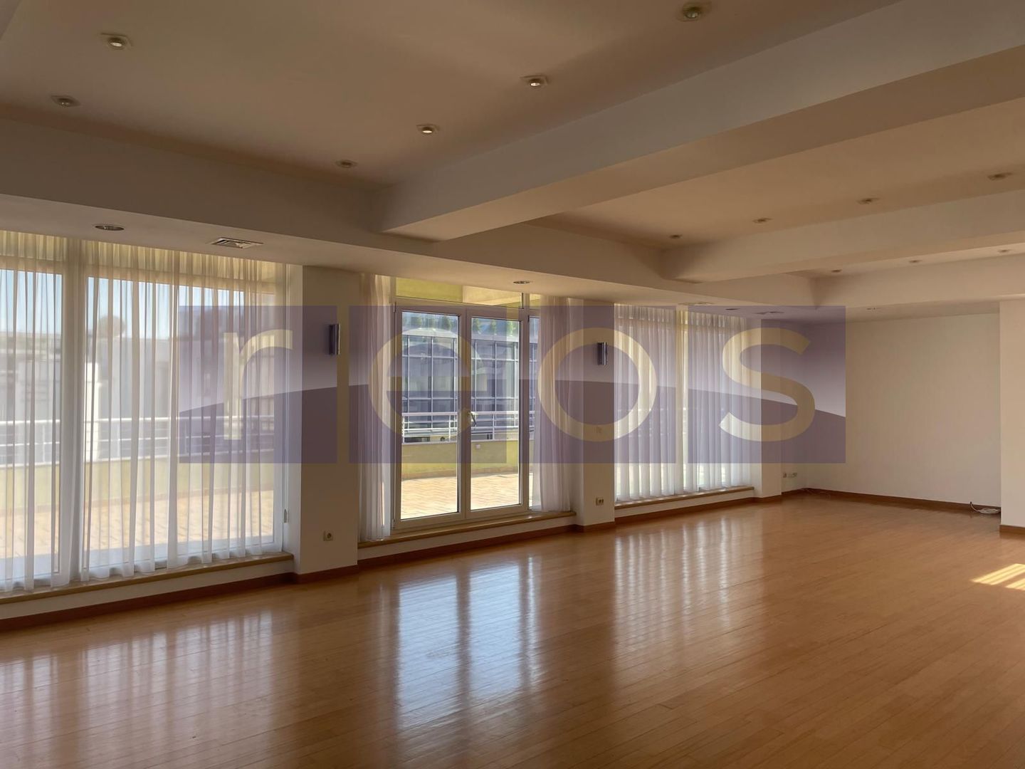 INCHIRIERE APARTAMENT 4 CAMERE | HERASTRAU | PARCARE | TERASA 110 MP - Poză 1