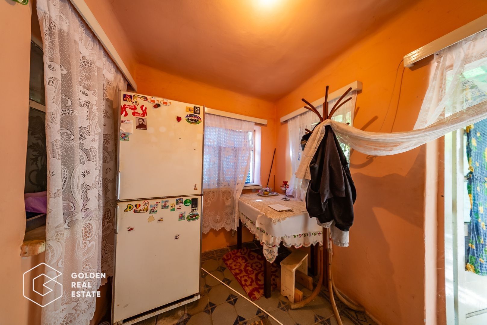 Casa cu 2 corpuri de cladire si teren 762 mp,  zona excelenta (Gradiste) - Poză 7