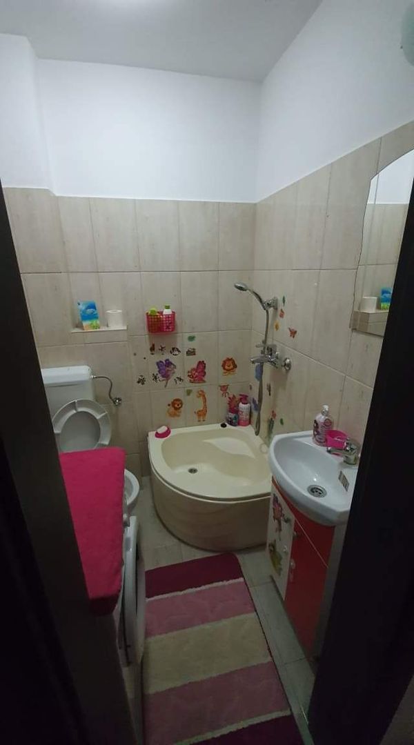 Apartament cu 2 camere - 62mpu - Parter - Loc de parcare - 1 Decembrie - Poză 8