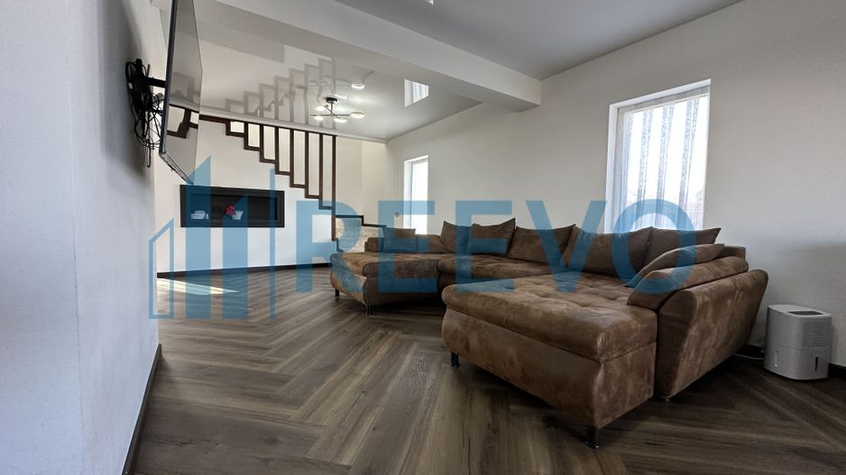 Casă/Vilă premium de vânzare, Hemeiuș, Bacău - Poză 1