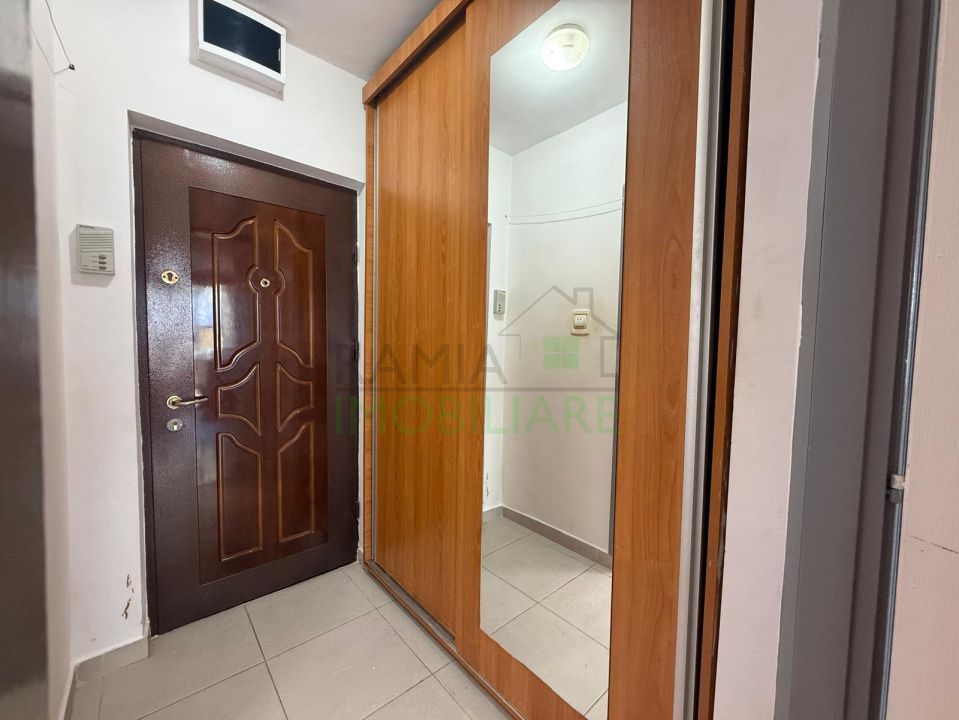 Garsonieră Astra – parter înalt, poziționată pe mijloc, cu beci și baie renovată - Poză 9