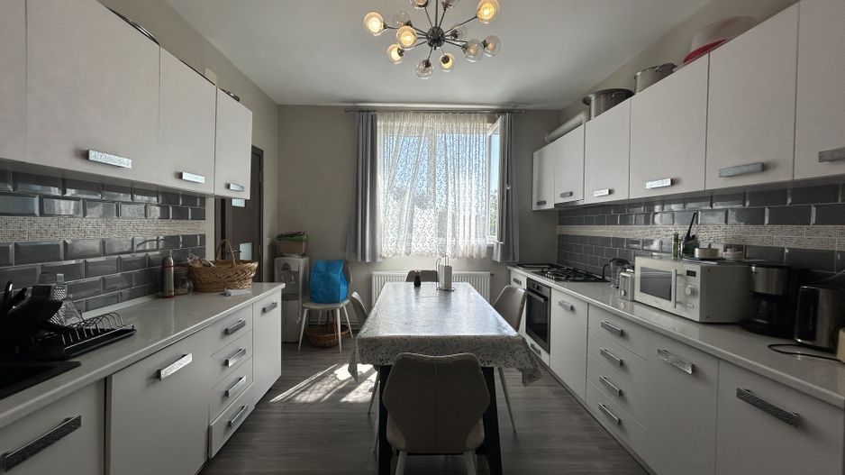 Casa individuala in Lazaret, langa Hotel Hermanns, la cheie - Poză 2