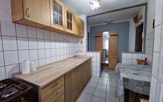 Girocului 2 cam etaj 3 centrala proprie - Poză 3