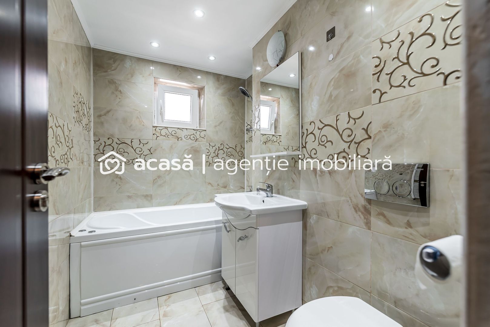 Ap 2 camere decomandat, renovat, 2 balcoane. Cartier Alfa Arad - Poză 4