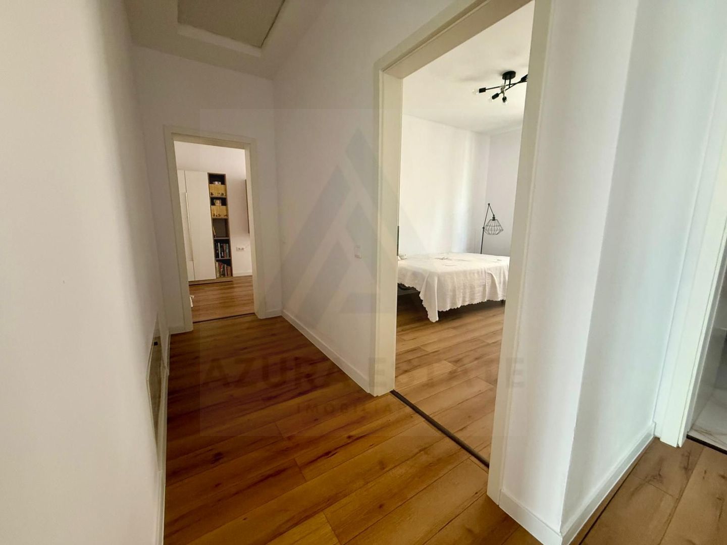 Casa individuala premium 145 mp utili pe un nivel teren 500 mp in Sadu - Poză 11