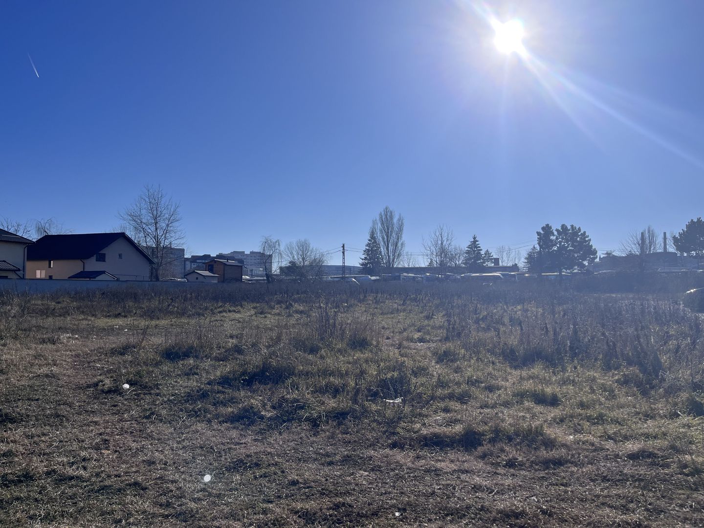 Oportunitate pentru investiții! Vânzare teren Târgoviște zona Micro 3! - Poză 2