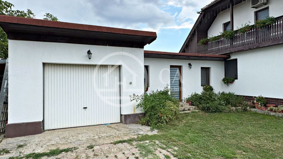 Casă de vânzare cu 4 camere si teren de 1000 mp in Salard, Bihor - Poză 5