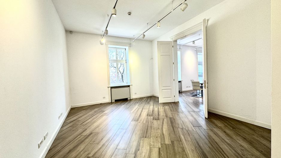 Spațiu Birou - Imobil complet renovat - Poză 22