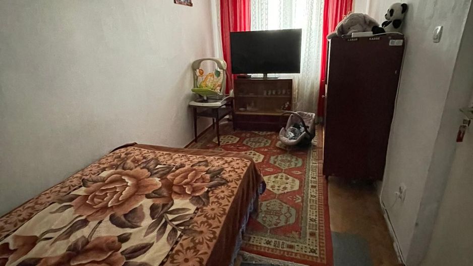 Apartament cu 4 camere de vanzare, Zona Cetate - Poză 2
