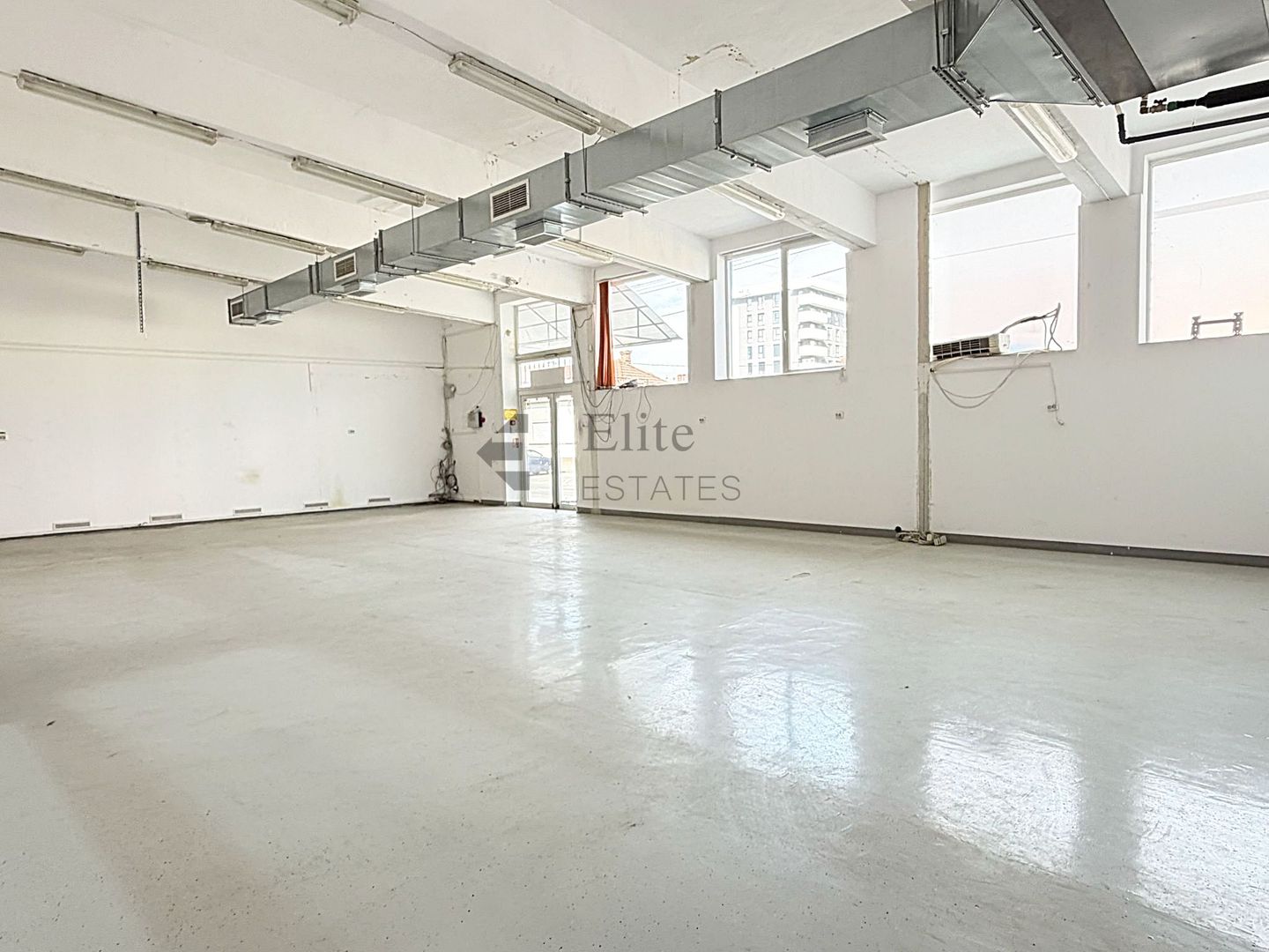 Spatiu comercial 335 mp in Zona Decebal Oradea | Depozit - Poză 13