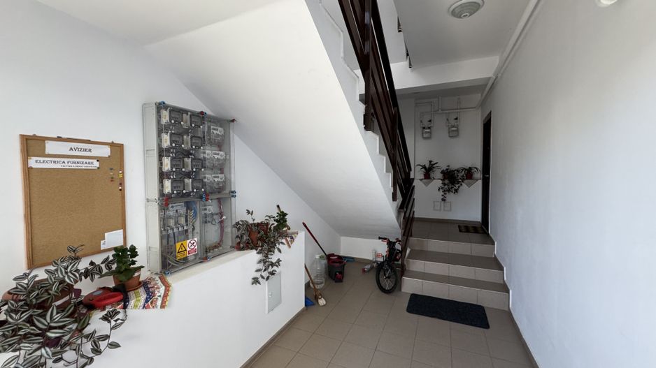 Apartament cu 2 camere in Sanpetru - Poză 17