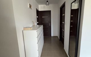Vand apartament cu 3 camere, decomandat, etaj 1 - Poză 2