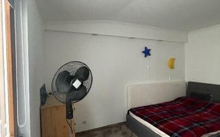 Casă cu două corpuri independente, ideală pentru locuit și închiriere - Poză 4