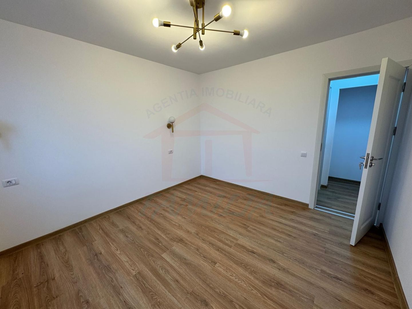 60.000 euro, NEGOCIABIL, 2 camere, 50mp, Micro16 - Poză 7