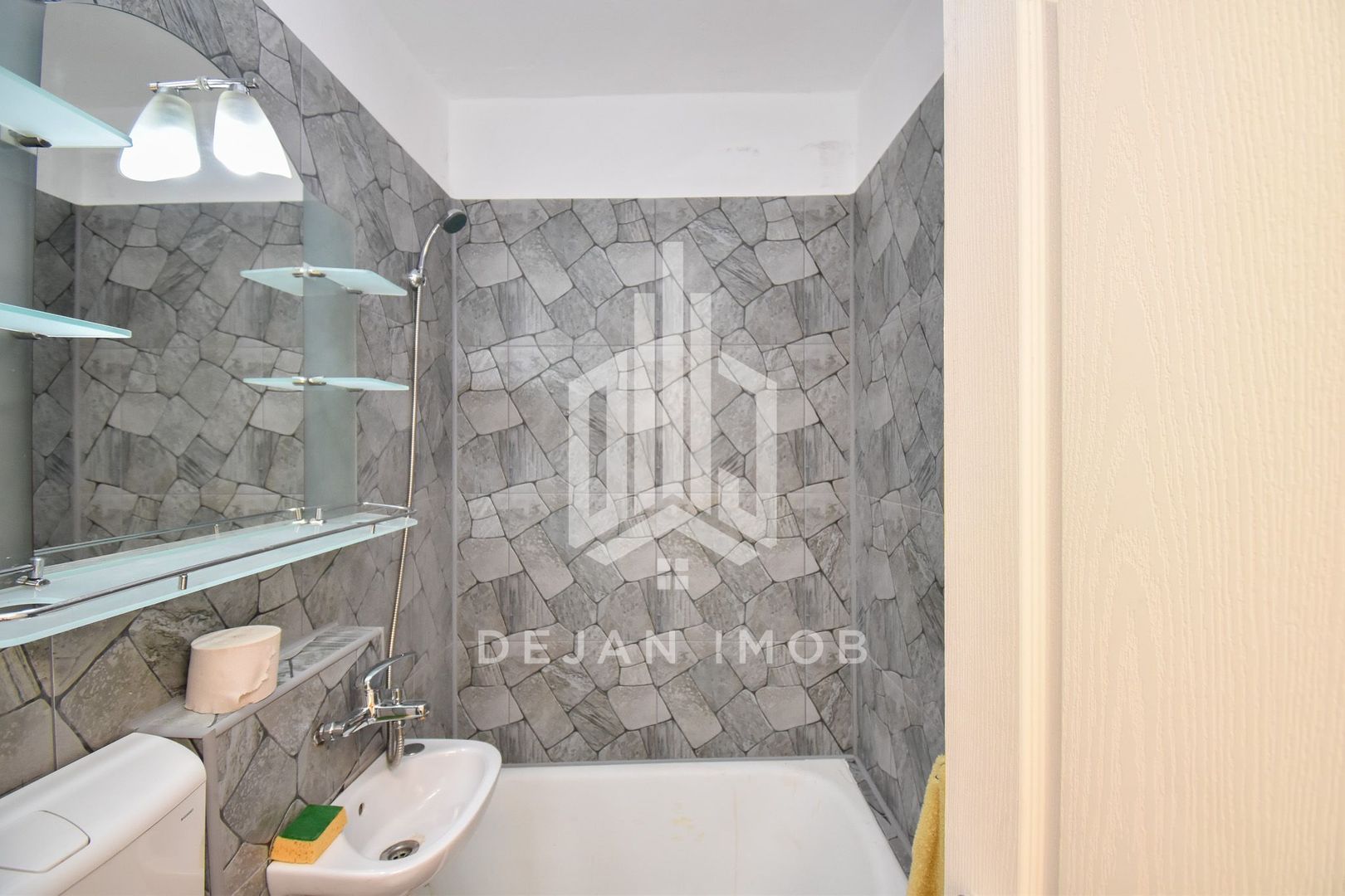 Apartament de vânzare în Sud-Vest, Targu Secuiesc - Poză 5