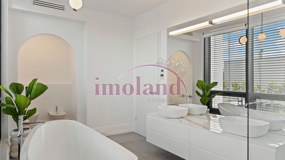 Vanzare - vila ultramoderna - vedere Padurea Baneasa - Iancu Nicolae - Poză 12