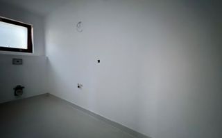 Casa duplex cu 2 locuri de parcare - Poză 9