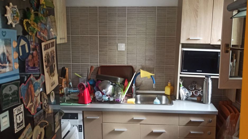 CASA CU 5 CAMERE ZONA DAMBU - Poză 6