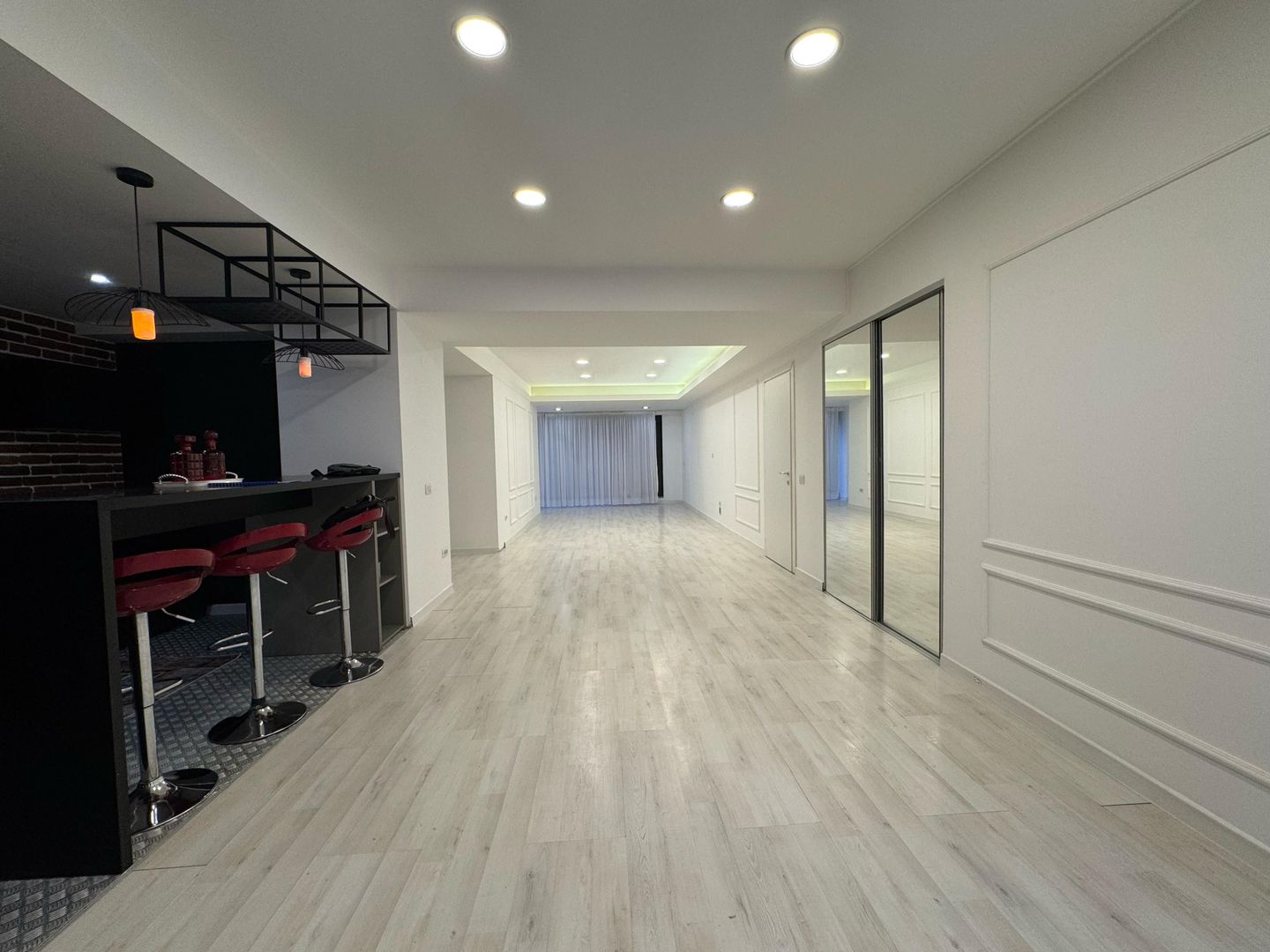 3 CAMERE| CURTE PROPRIE | ARON COTRUS- HERASTRAU - Poză 1