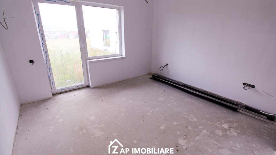 Corunca - Casă Individuală P+1 - 5 Camere (4 Dormitoare) - Teren 490 mp - Semifi - Poză 4
