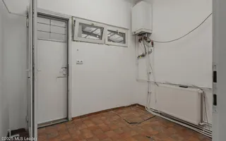 Maltopol - Titulescu, vila renovata 242 mp total, curte 105 mp - Poză 35