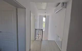 Calea Urseni – Giroc | Casă insiruita P+1 | Mobilată complet | 2 parcări - Poză 16