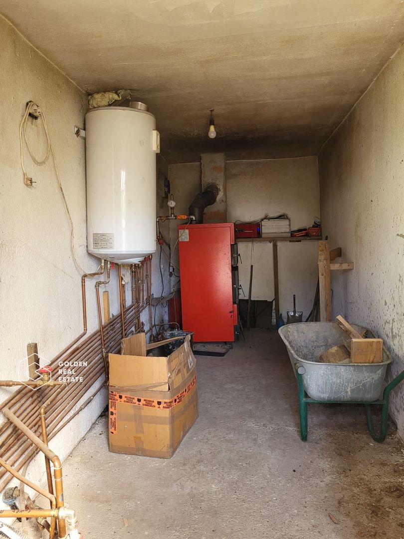 Casa cu teren de 1383 mp, localitatea Paulis - Poză 10