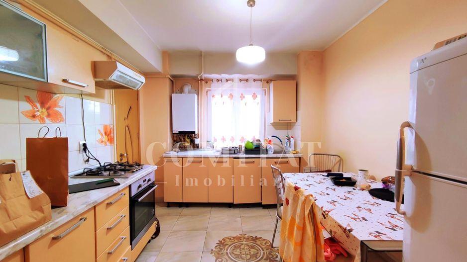 Apartament primitor cu 3 camere decomandate aproape de inima Clujului - Poză 3