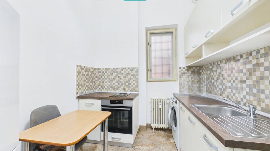 Apartament de închiriat cu 2 camere central, Arad - Poză 12