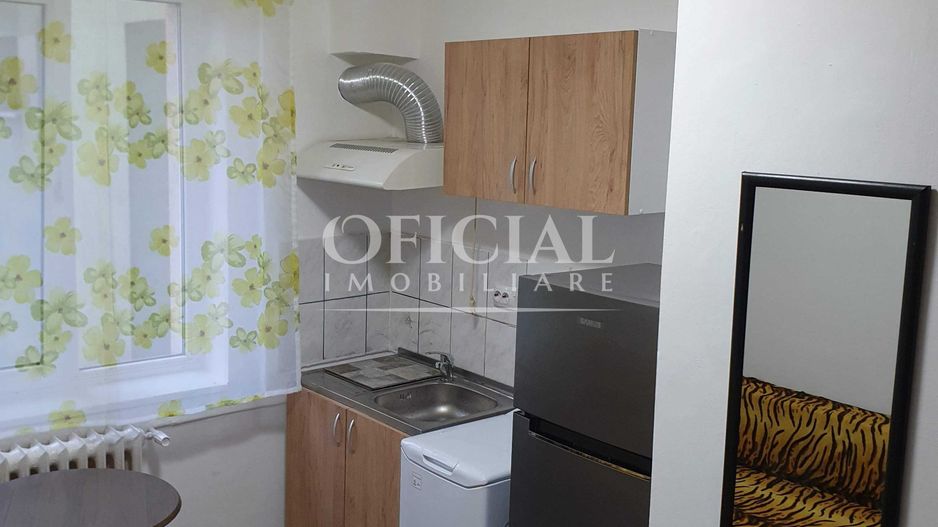 Apartament 1 Camera | 11 Mp | Intermediar | Gheorgheni Hotel Royal - Poză 2