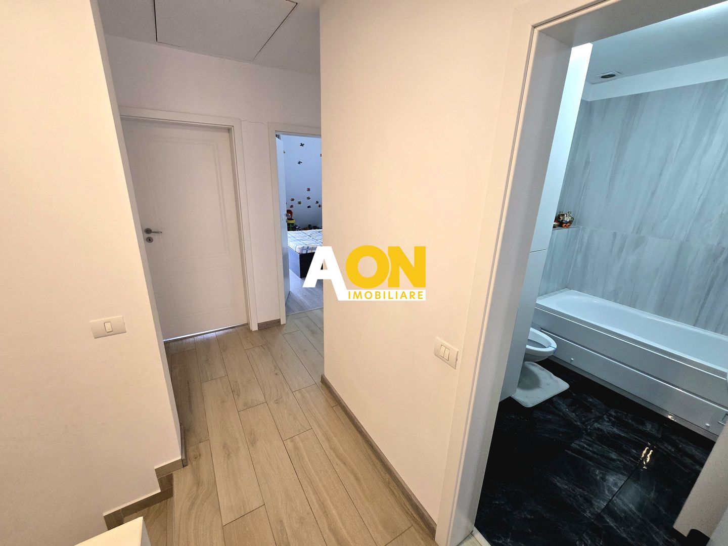 Casa 4 Camere 2 Bai, Complet Mobilata si Utilata - Poză 7