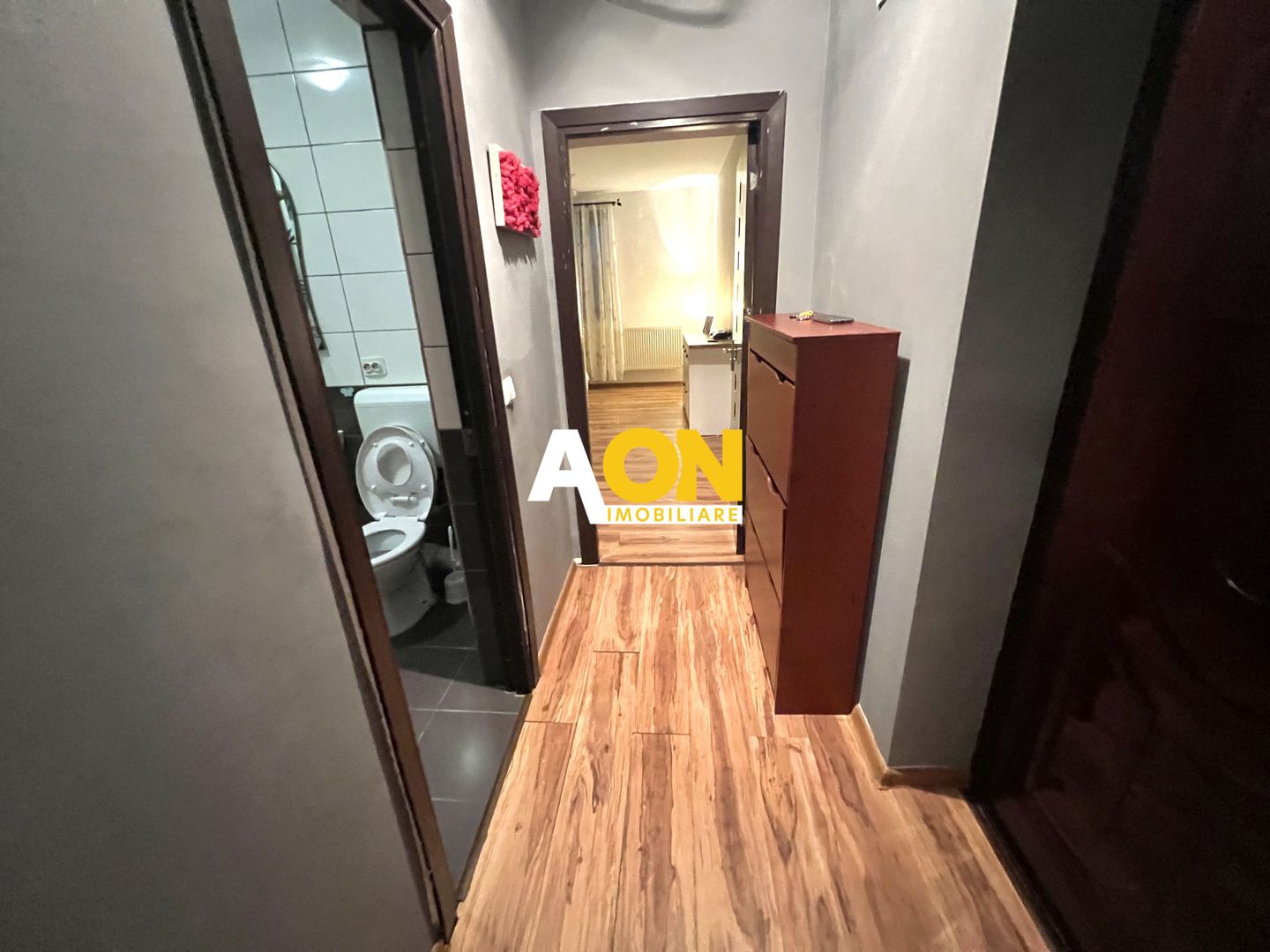 Apartament cu 2 camere, etaj 1, loc de parcare, 2 balcoane - Poză 8