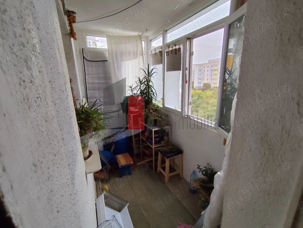 APARTAMENT 3 CAMERE-BARCA - Poză 4