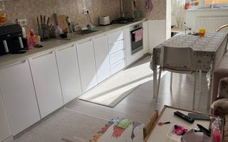 Apartament 3 camere / Zona Florilor - Poză 1