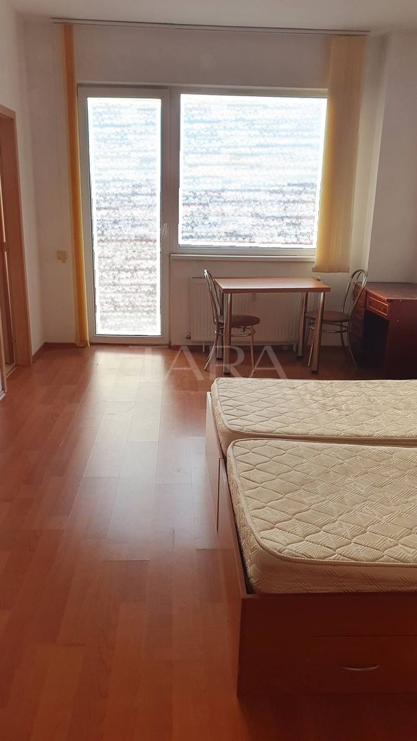 Vand apartament 1 camera zona Dedeman - Poză 3