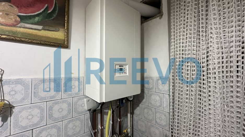 Apartament cu 3 camere de vânzare, în Buhuși - Poză 4