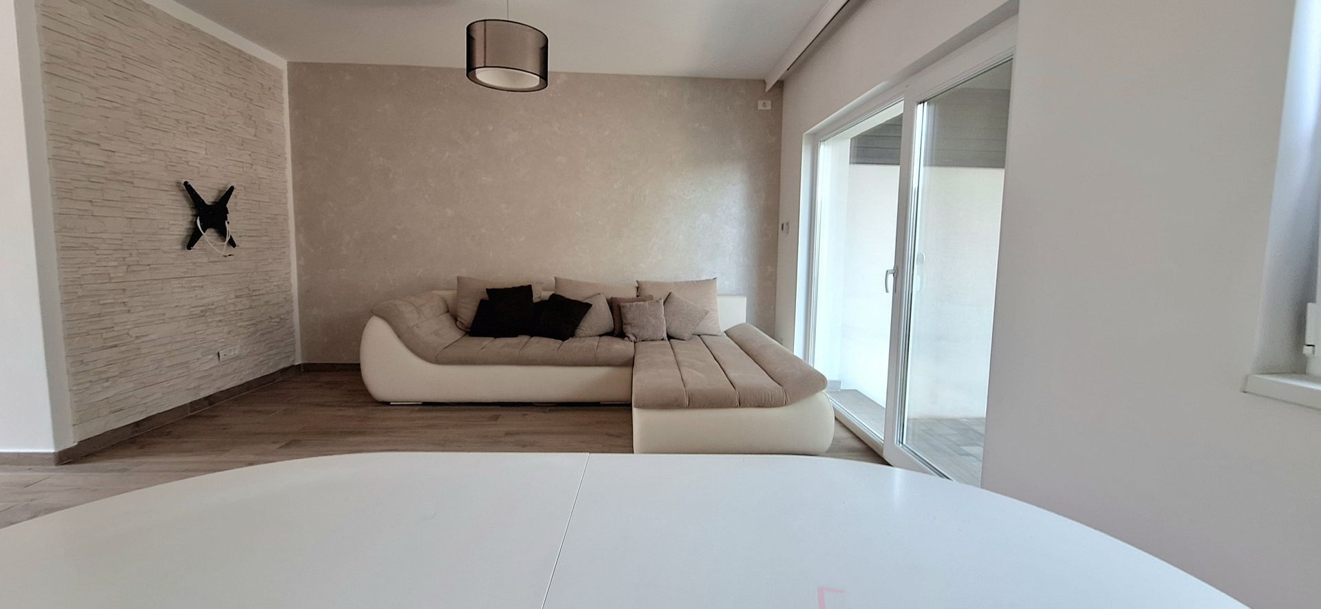 Locuinta insiruita cu 3 camere in Dumbravita - Poză 6