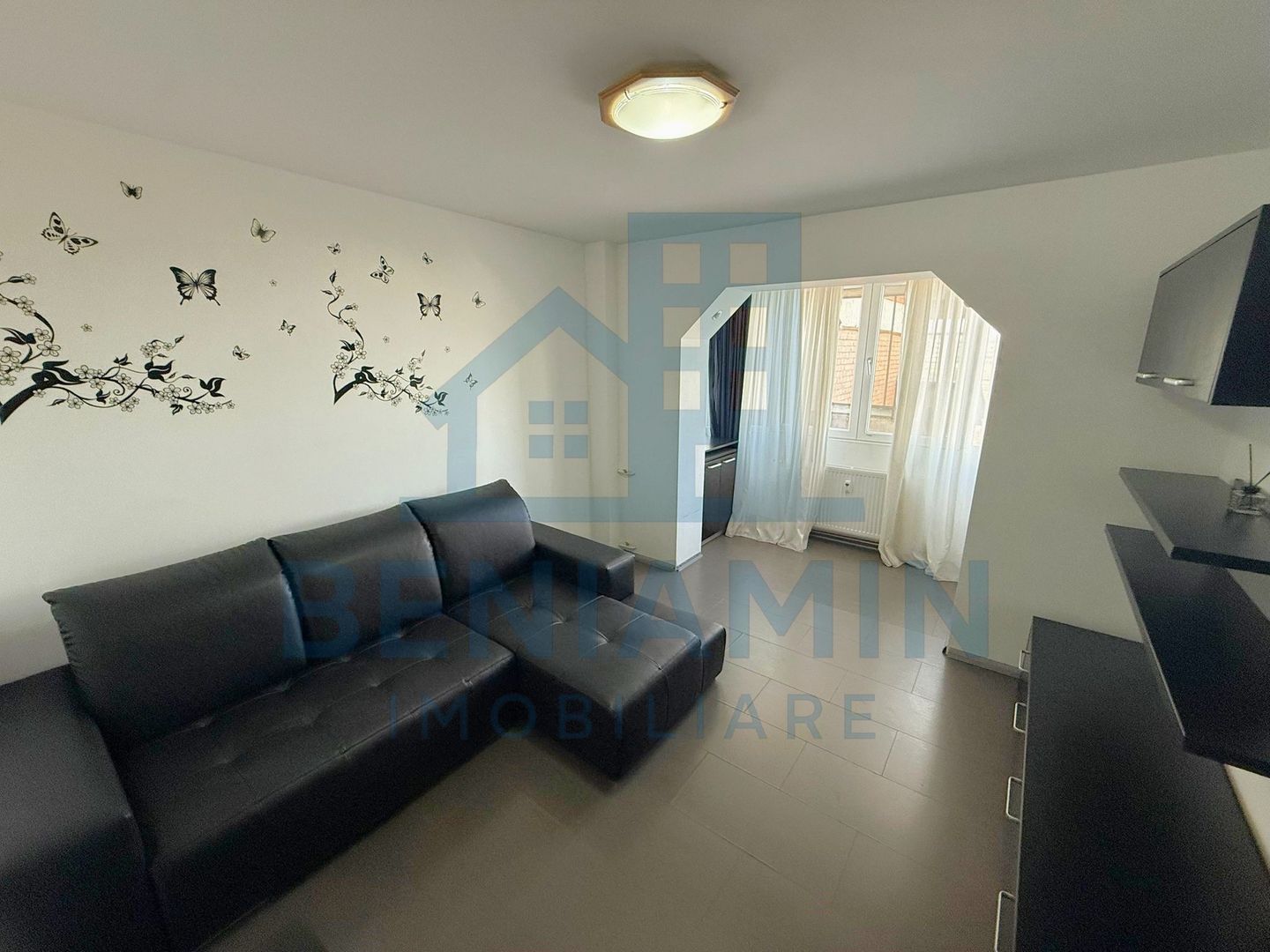 2 camere decomandate vizavi de gara mobilat utilat -teava de gaze - Poză 2