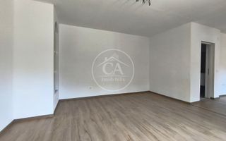 Apartament cu 2 camere la curte comuna de vanzare Ultracentral, Oradea - Poză 7