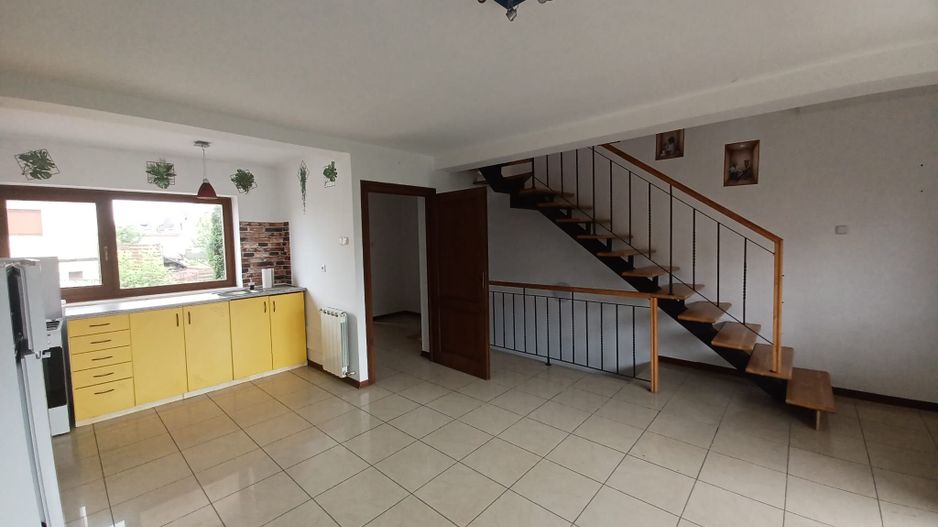 Casa insiruita, 2 dormitoare, garaj, Sanmartin. 120 000 E. Comision 0. - Poză 5