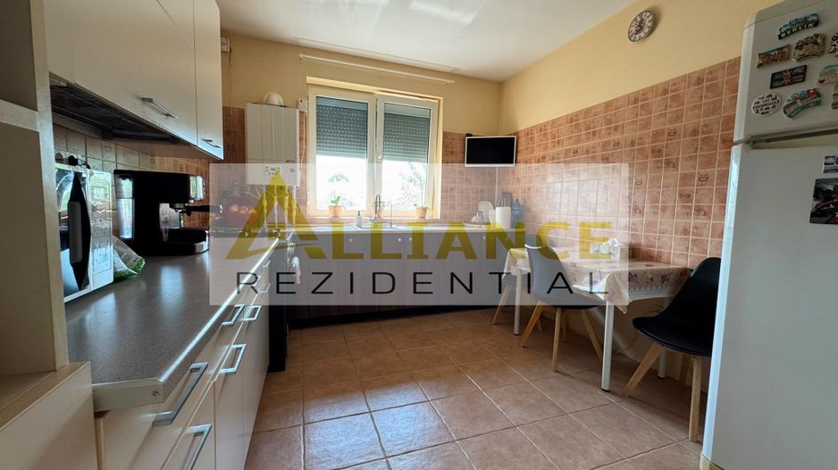 DUPLEX ÎNTREG DE VÂNZARE – FRUMUȘANI, STRADA GAROAFEI - 1086MP - Poză 13