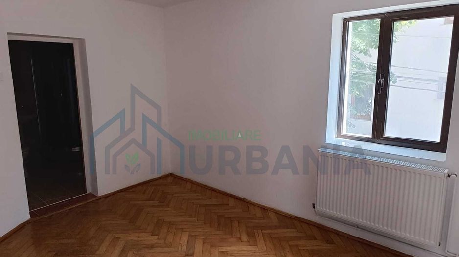 Casa de vanzare/ inchiriere - Poză 3