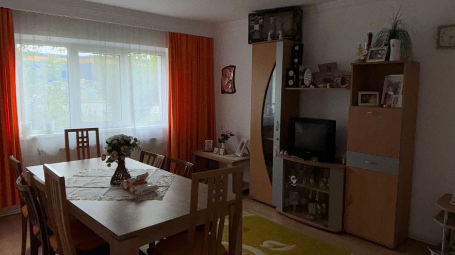 Apartament de vânzare 4 camere in Alba Iulia. - Poză 3