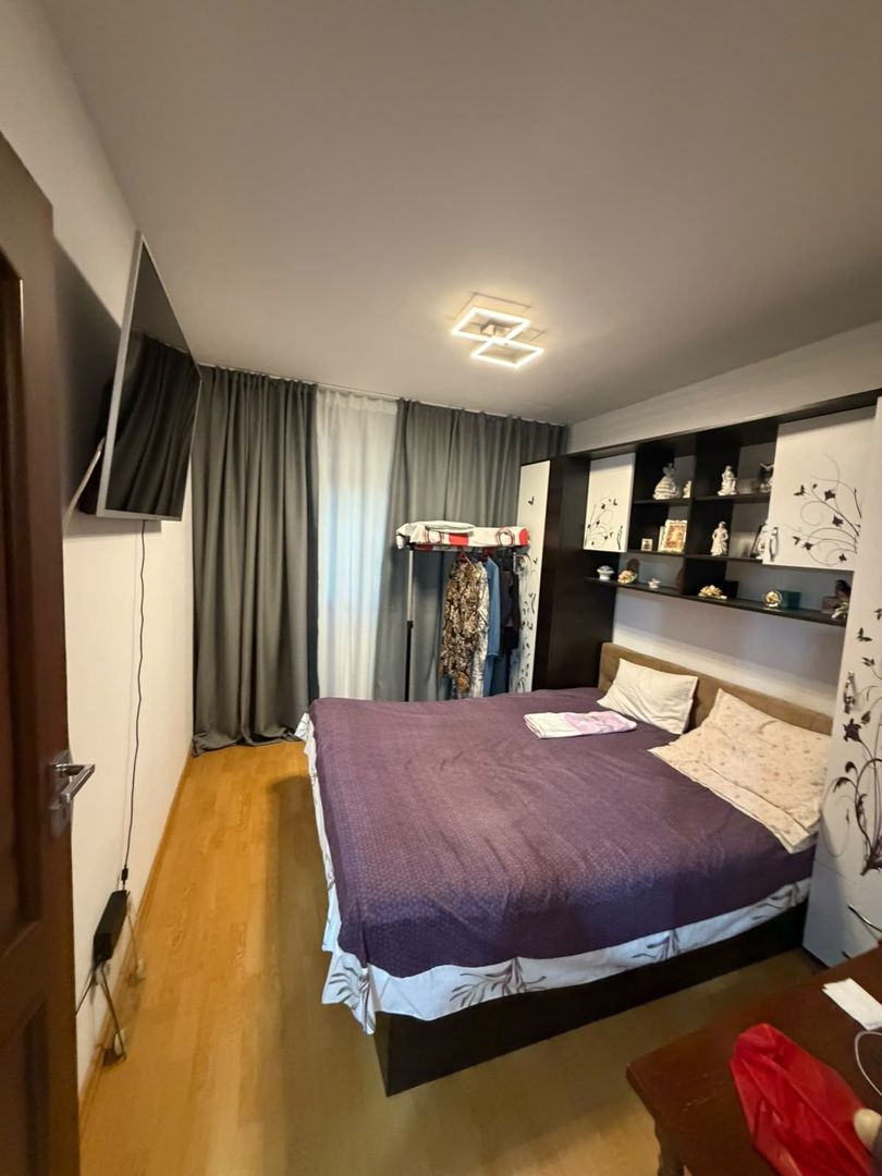 Apartament 3 camere decomandat-Zona Steaua-Shopping City-Mobilat - Poză 1