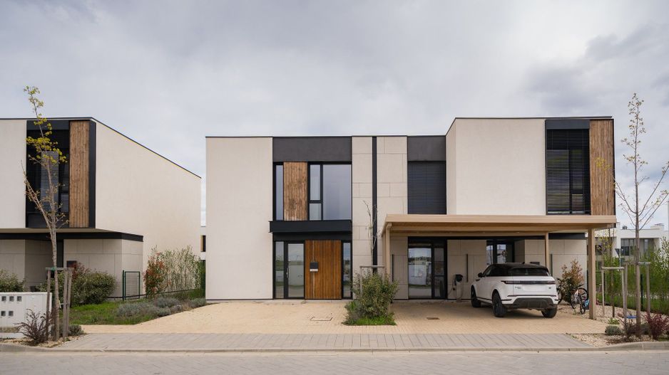 Vila duplex cu 3 camere - preluare leasing - Poză 1