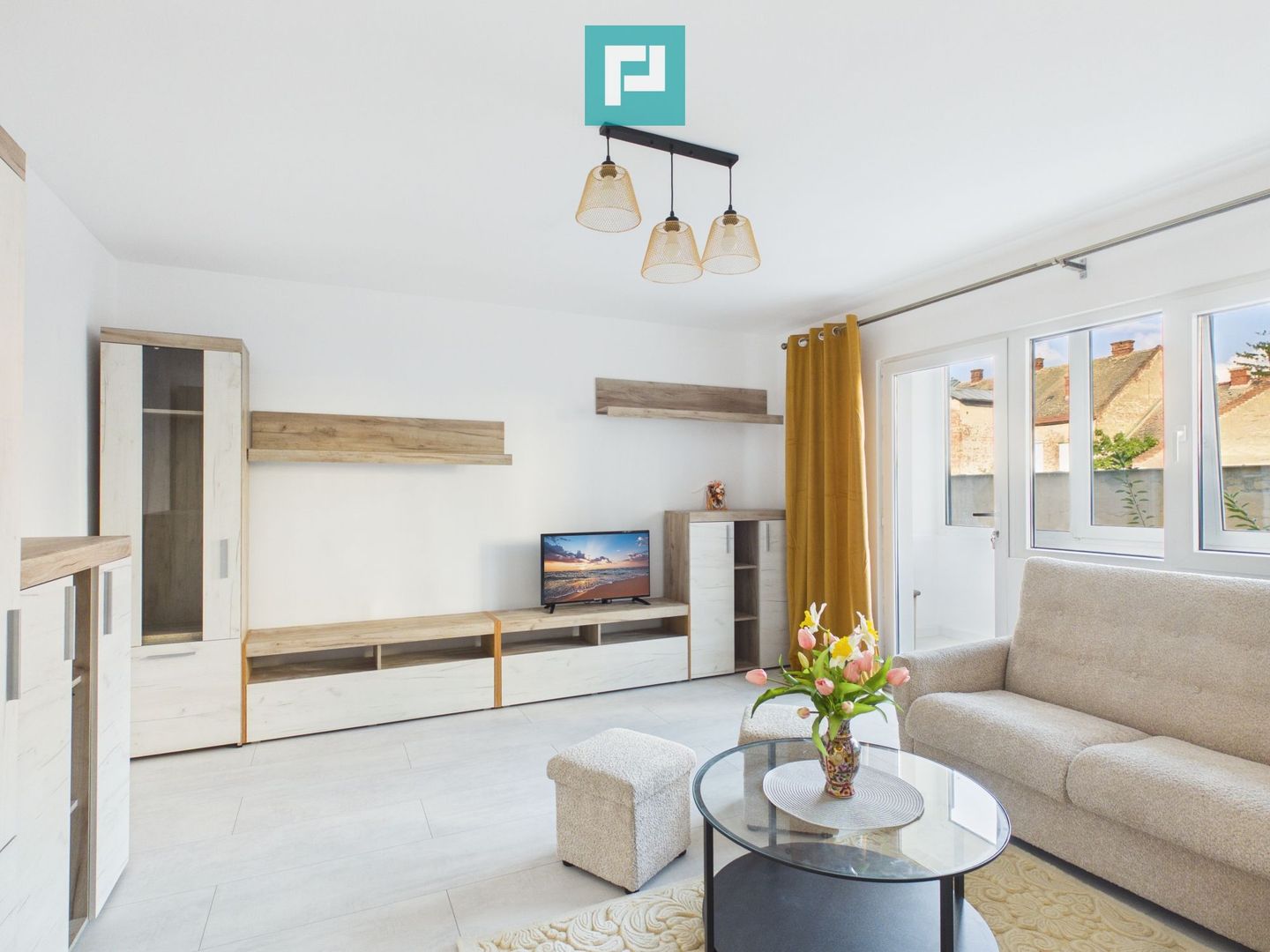 Apartament lux 3 camere de închiriat central Arad - Poză 1