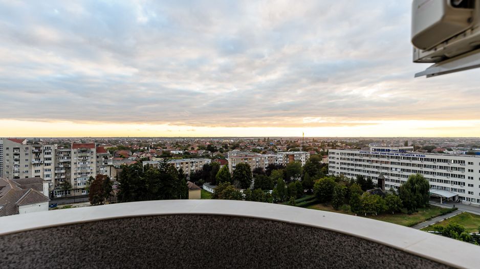 Apartament modern -3 camere, zona Intim - Poză 9