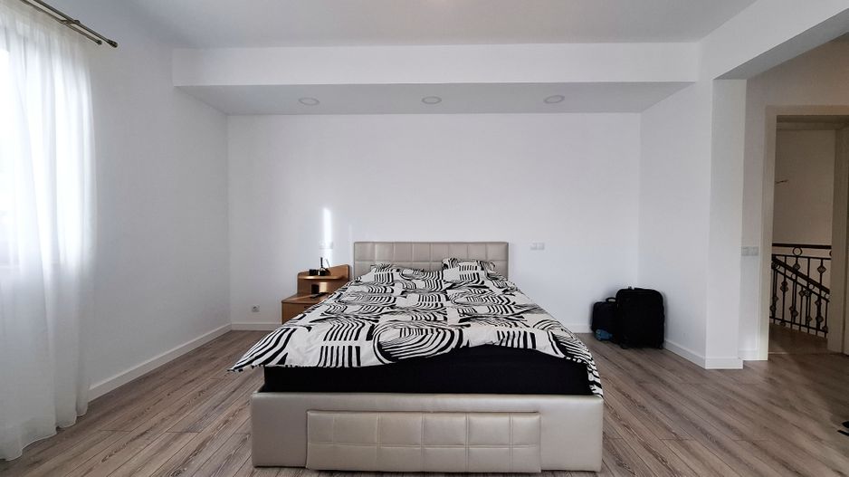 Vila cu 5 camere de vanzare, Paulesti - Poză 12