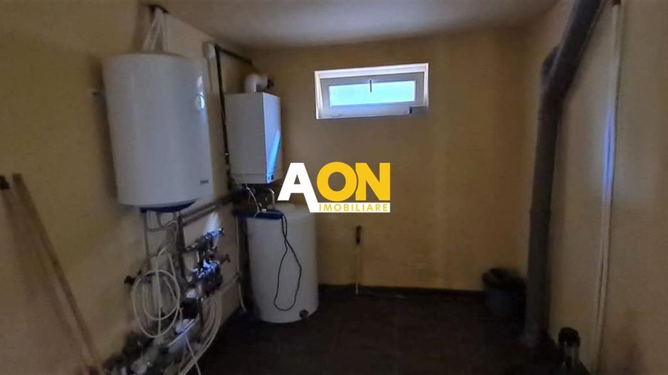 De vanzare casa 4 camere 1392 mp teren in Oarda de Sus - Poză 12