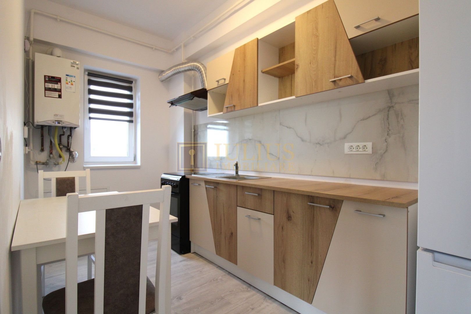 Lift, balcon, aer conditionat, centrala proprie-Freidorf - Poză 12